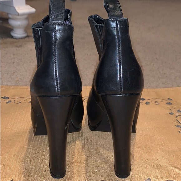 ✨Steve Madden Platform slip on booties - Picture 2 of 6